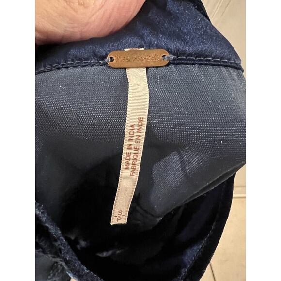 FREE PEOPLE Blue Jill's Sequin Velvet Halter Swing Mini Dress Sz S Skull Pattern - Picture 7 of 10